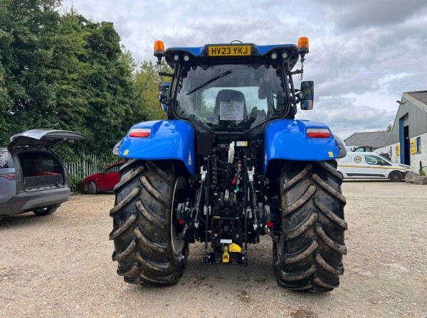 NEW HOLLAND T7.225