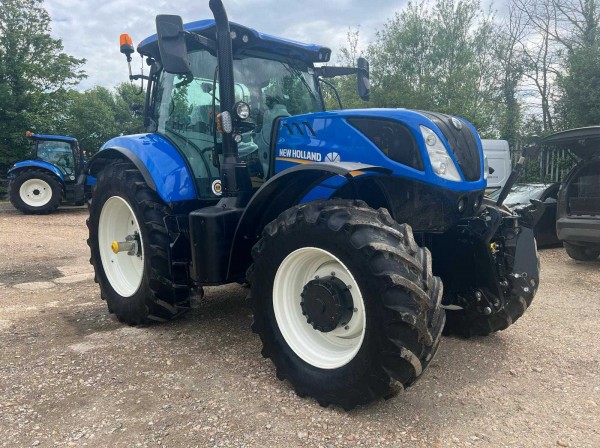 NEW HOLLAND T7.260