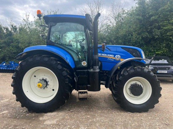 NEW HOLLAND T7.260