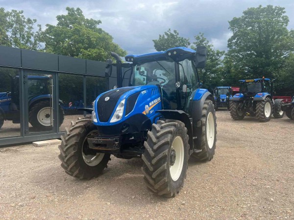 NEW HOLLAND T6.155