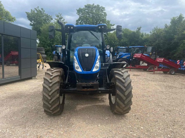 NEW HOLLAND T6.155