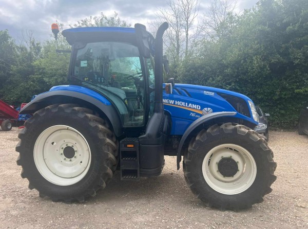 NEW HOLLAND T6.155