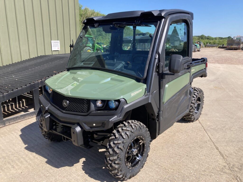 John Deere XUV865M Gator