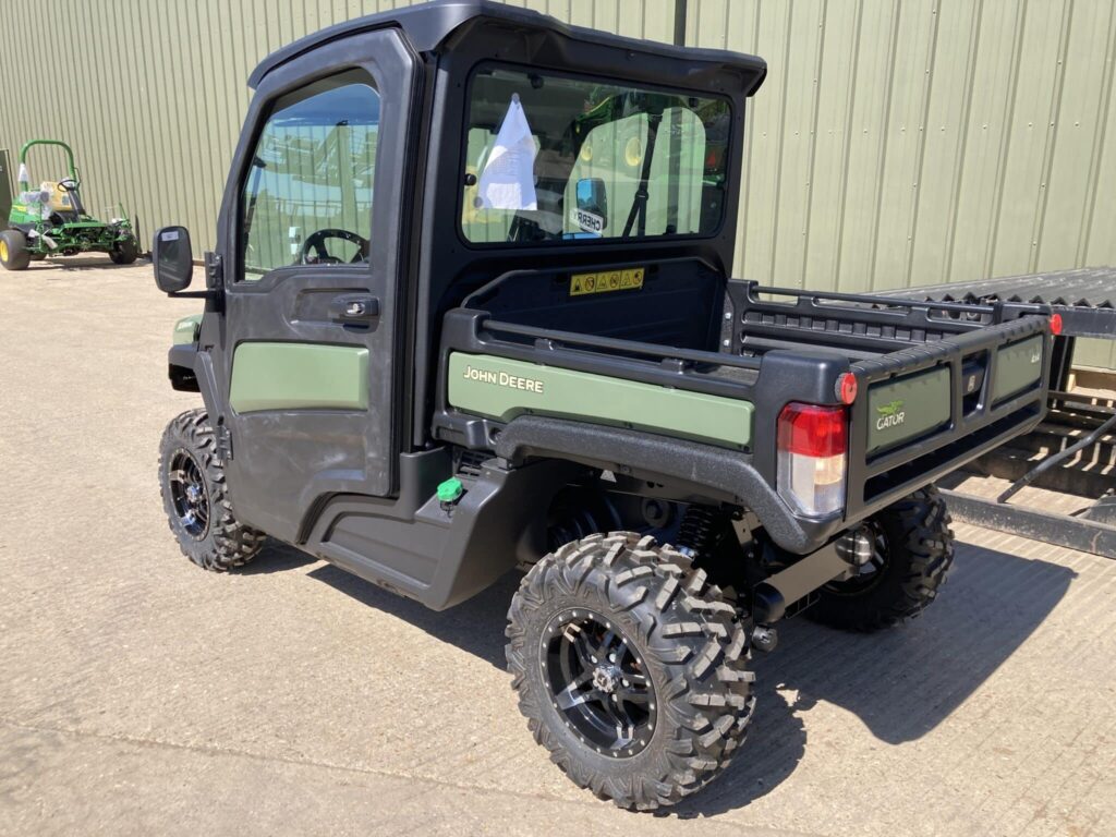 John Deere XUV865M Gator