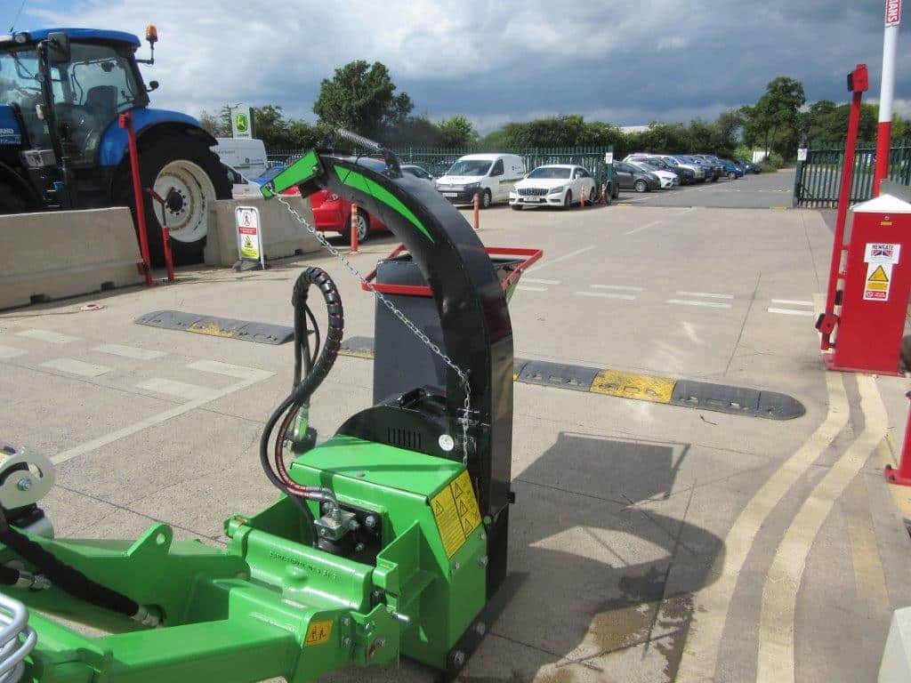 AVANT Wood Chipper CH100