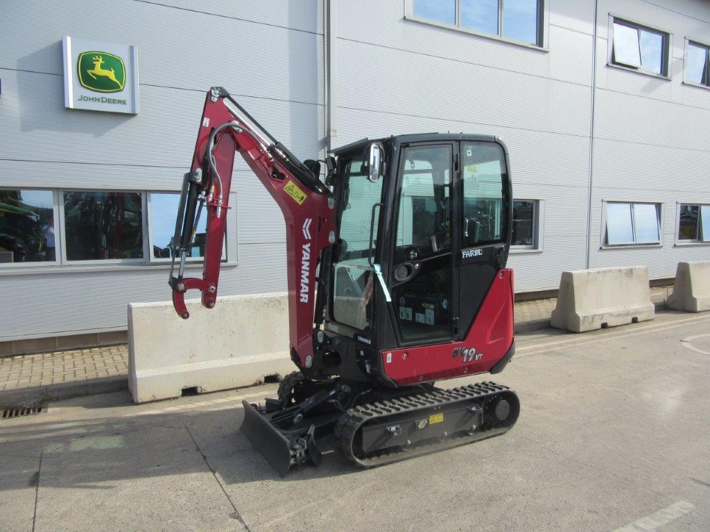 YANMAR SV19VT CAB