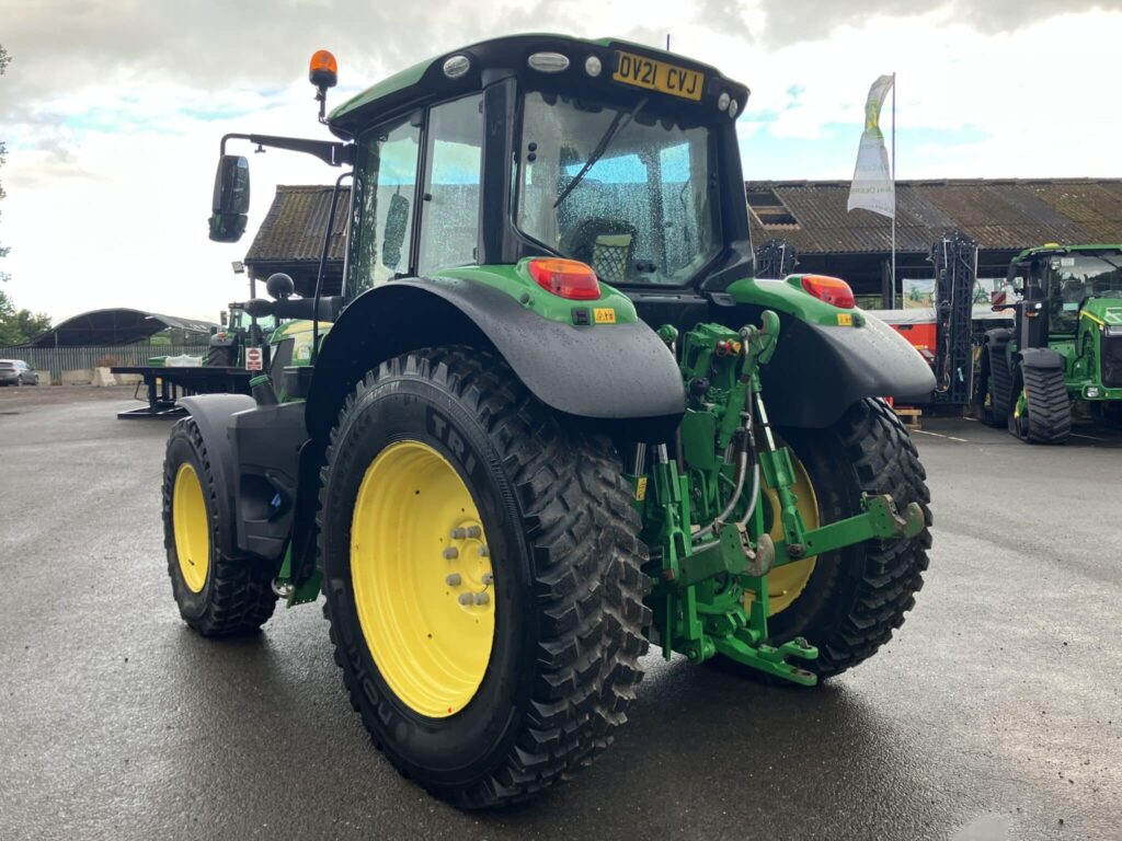 John Deere 6130M