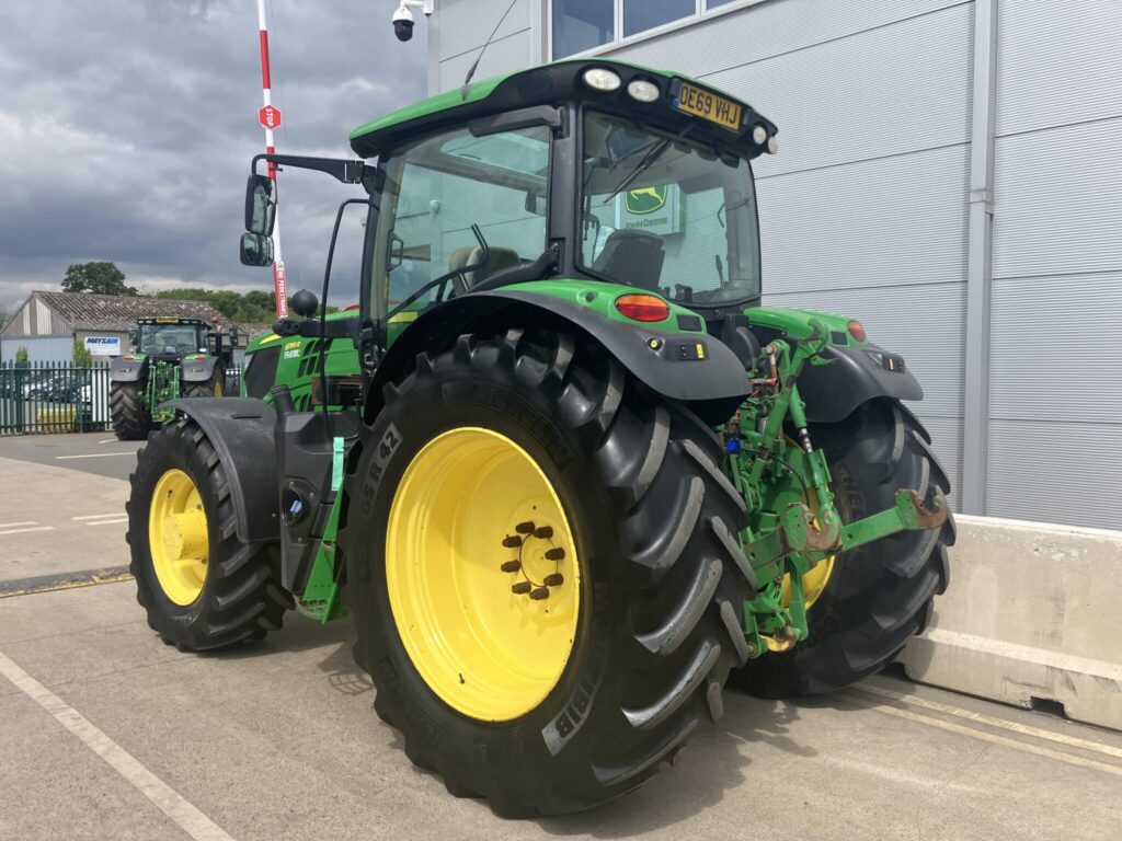 John Deere 6155R