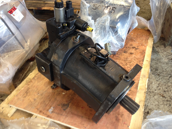 John Deere Timberjack 1270D / 1470D Trans motor F062681