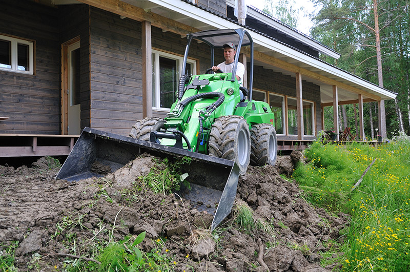 Avant 735 Multi-Functional Loader