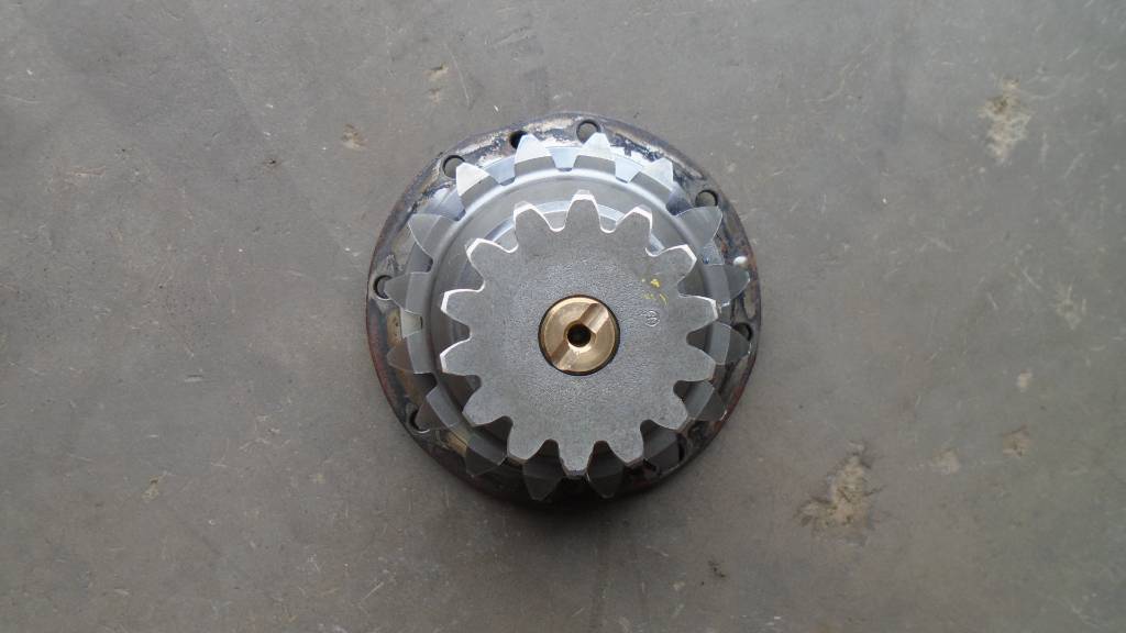 John Deere 1470E BOGIE GEAR LOK 159