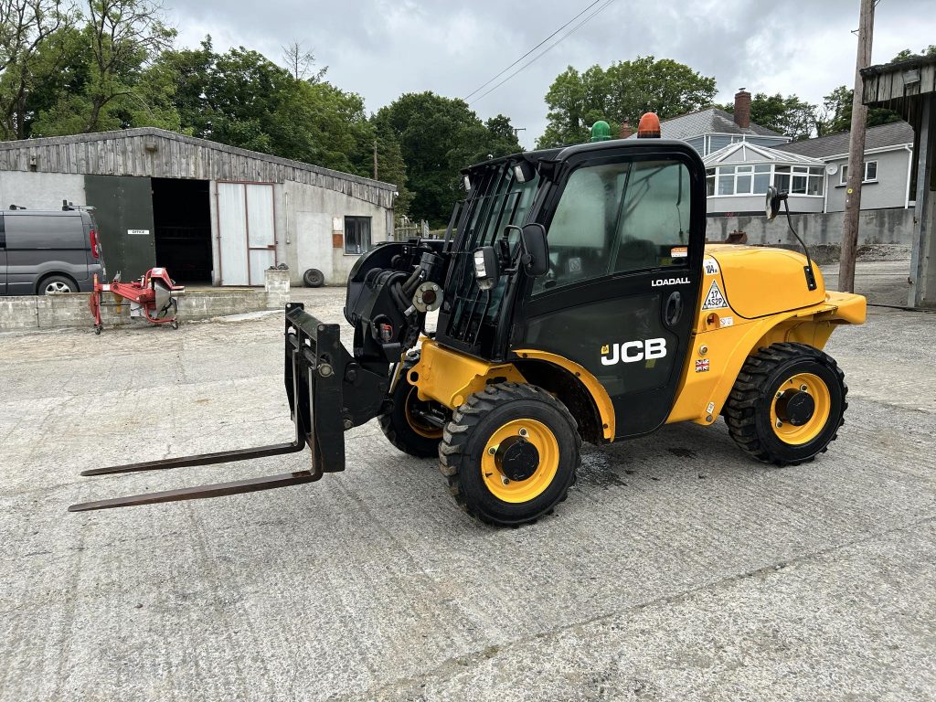 JCB 520-40