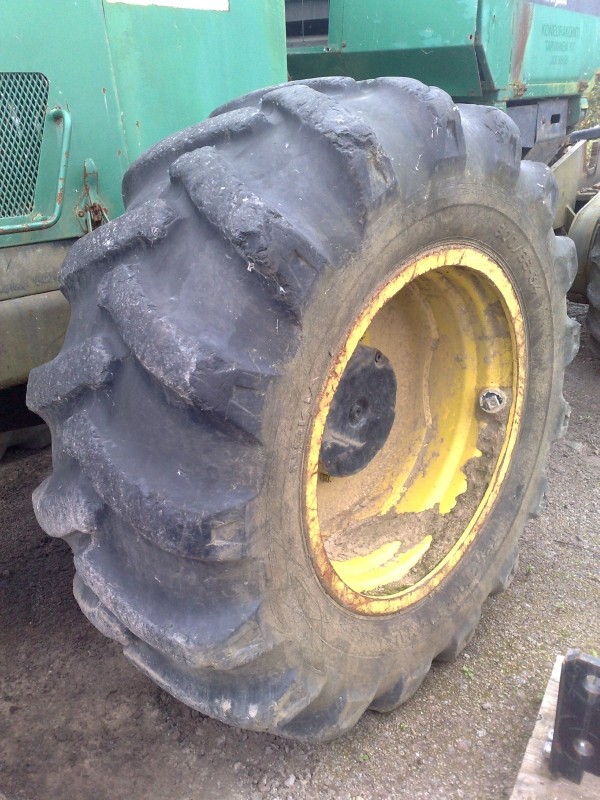 Trelleborg 600 & 700 x 34 wheels and tyres