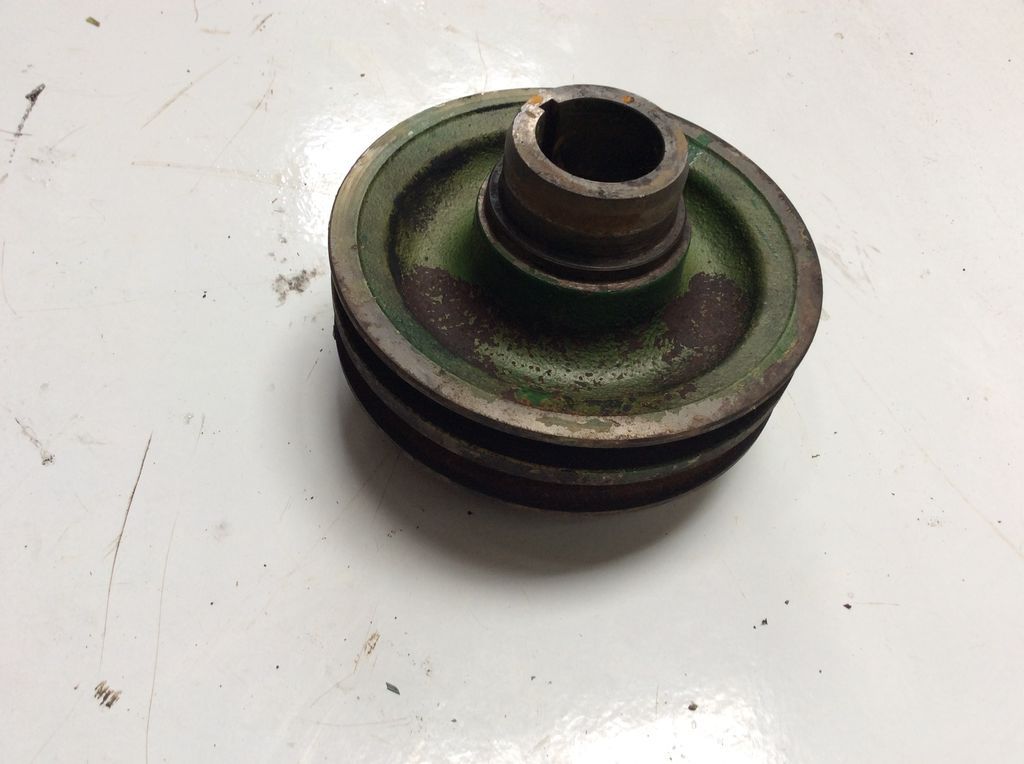 John Deere 2140 Crankshaft Pulley : £55.00 ex VAT