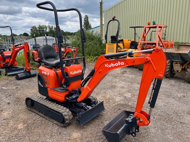 KUBOTA U 10-3