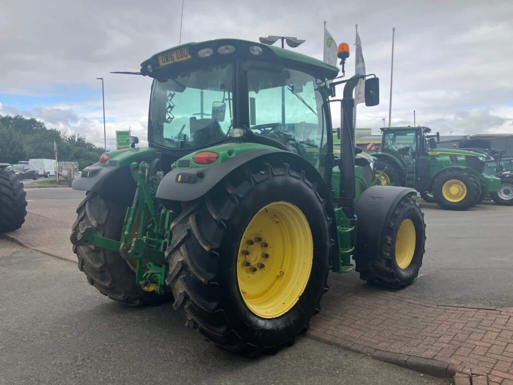 John Deere 6125R