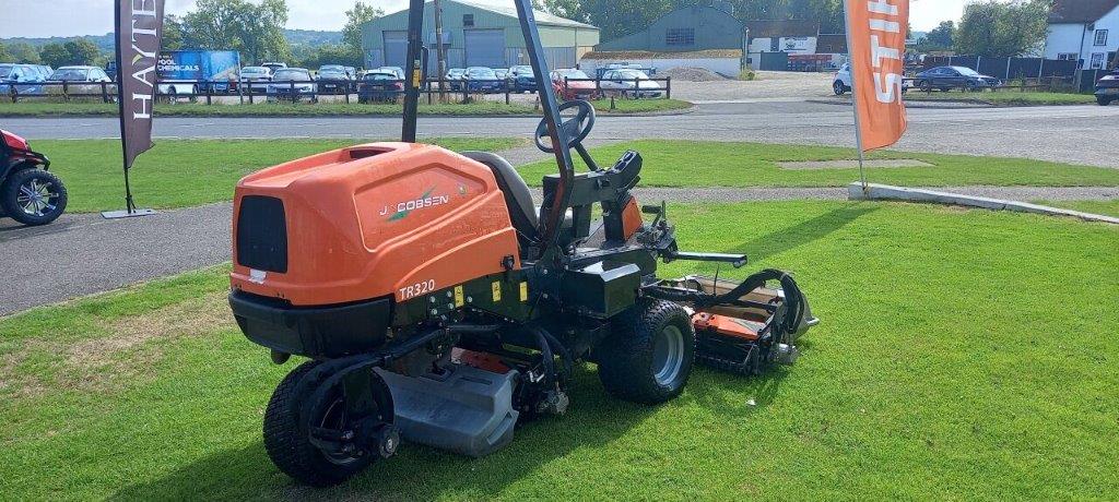 Jacobsen TR 320