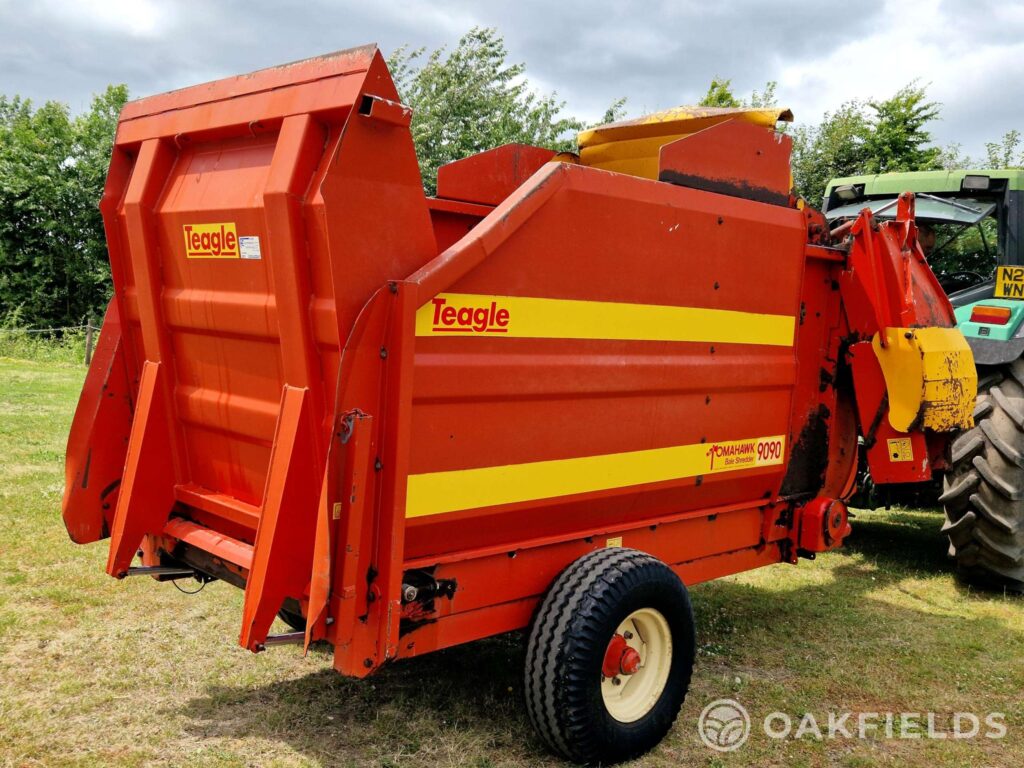 2010 Teagle Tomahawk 9090 Bale shredder