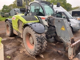 Claas Scorpion 7044