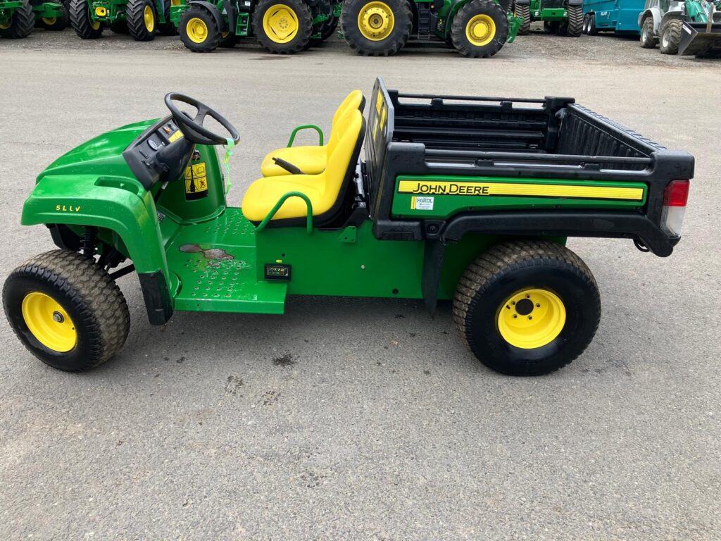 John Deere TE Electric Gator