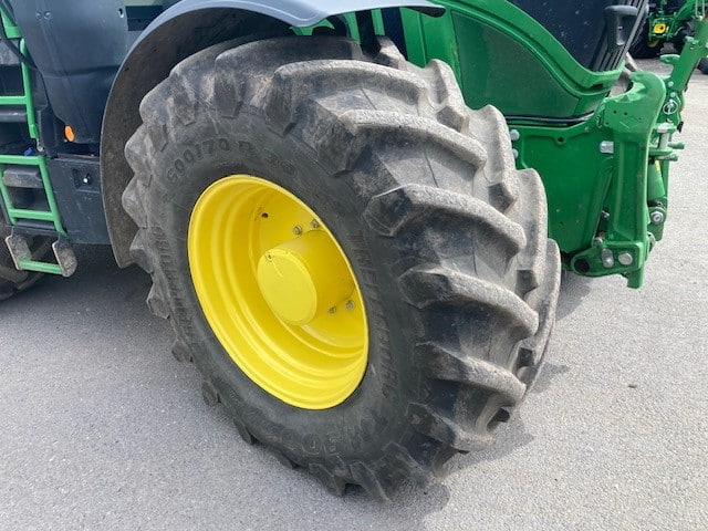 John Deere 6R 250