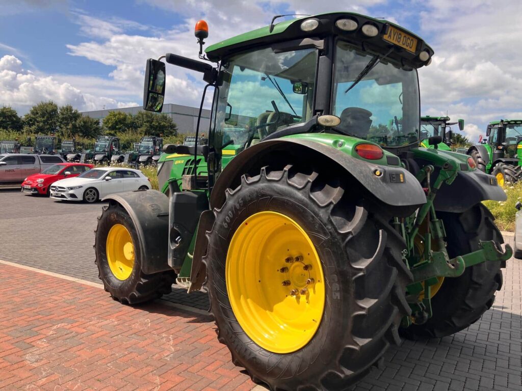 John Deere 6130R