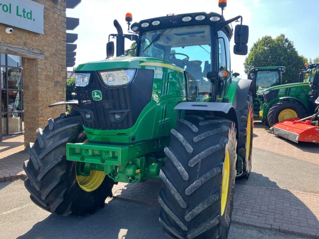 John Deere 6175R