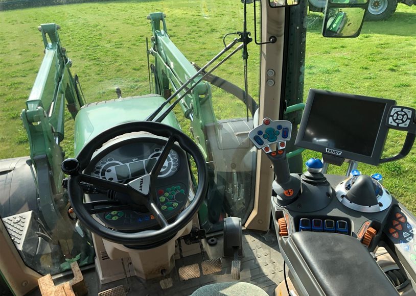 Fendt 724 Tractor