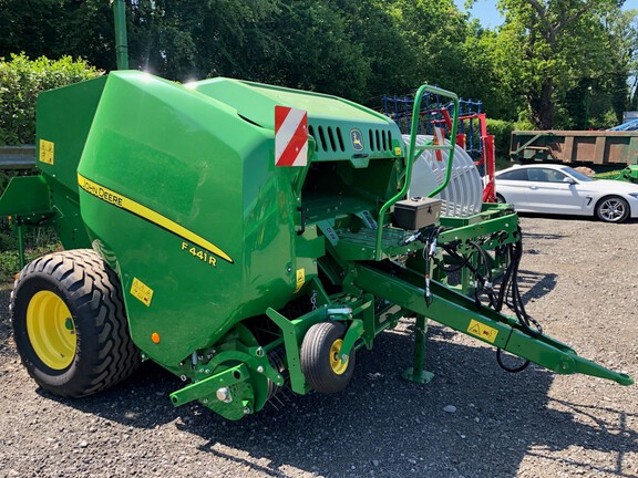 John Deere F441R