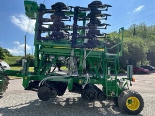 John Deere 750A