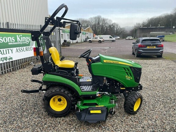 John Deere 1026R