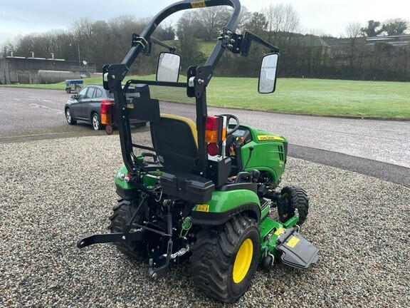 John Deere 1026R