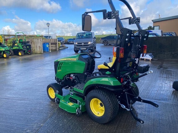 John Deere 1026R Compact Tractor