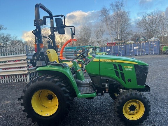 John Deere 3038E Compact Tractor