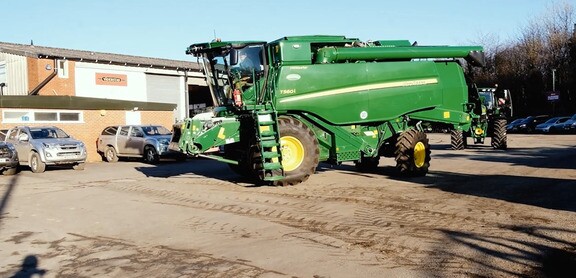 John Deere T560 HillMaster