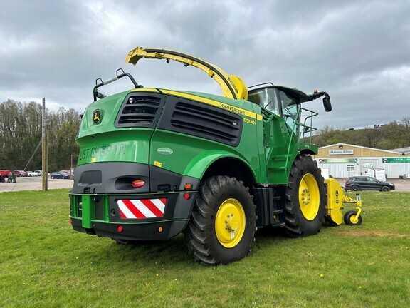 John Deere 8500