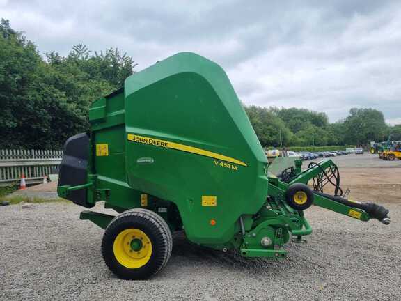 John Deere V451M Variable Belt baler