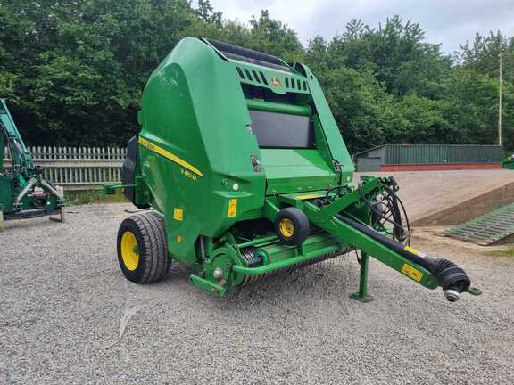 John Deere V451M Variable Belt baler