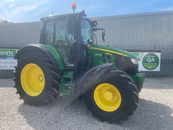 John Deere 6120M