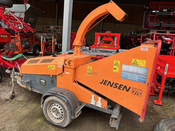 Jenson A530 Road Tow Wood Chipper