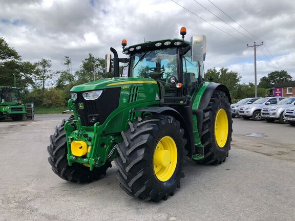 John Deere 6215R Command Pro