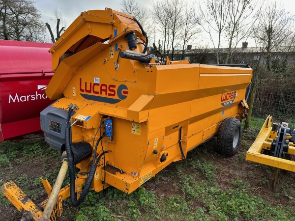 Lucas Castor 60 Straw Bedder / Silage Feeder