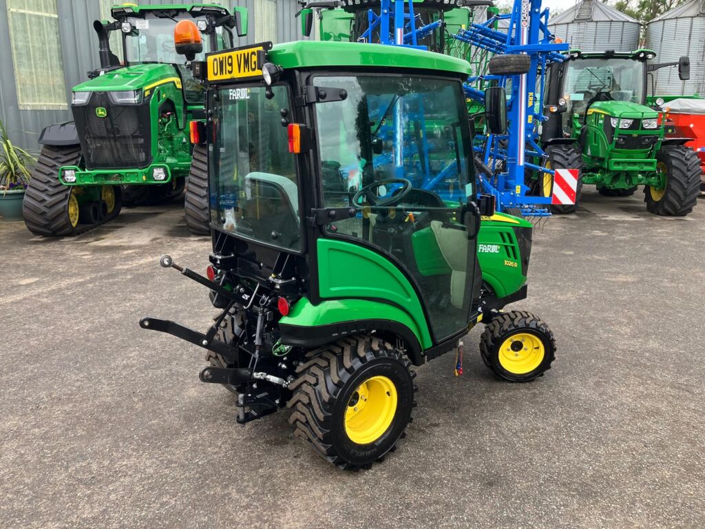 John Deere 1026R compact tractor