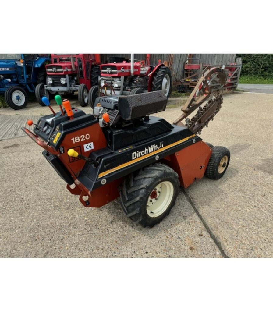 Ditchwitch 1820 Professional Trenching Machine