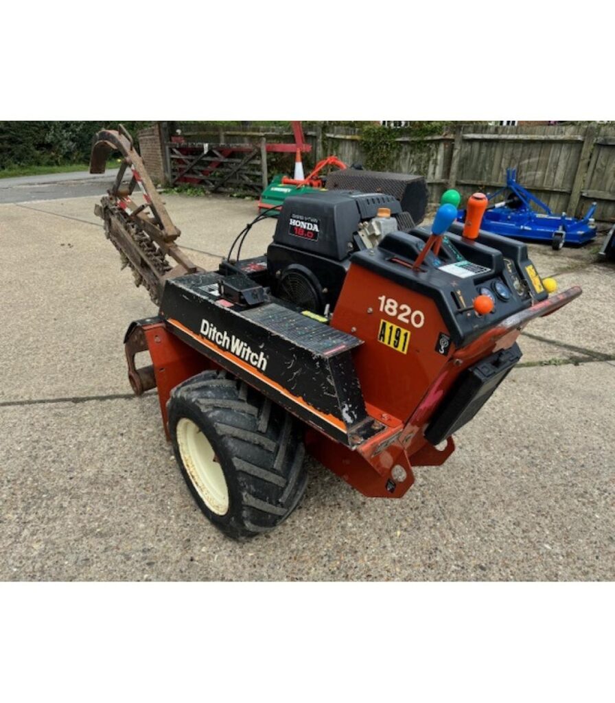 Ditchwitch 1820 Professional Trenching Machine