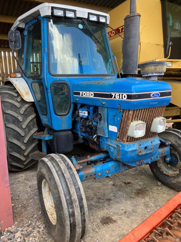 FORD 7610 TRACTOR.