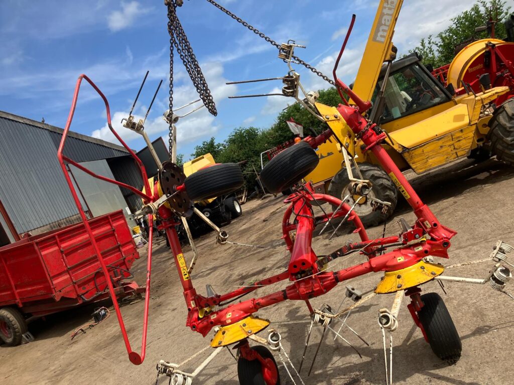 POTTINGER 4 ROTOR TEDDER