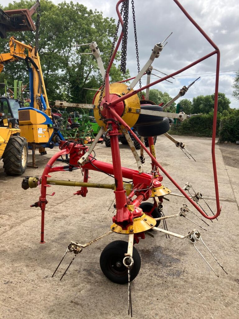 POTTINGER 4 ROTOR TEDDER