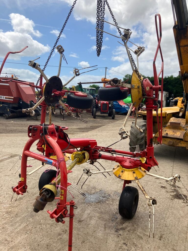 POTTINGER 4 ROTOR TEDDER