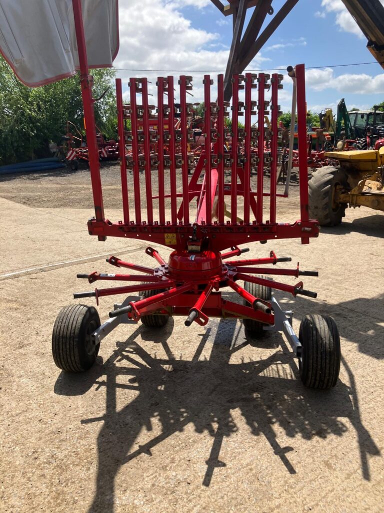 JF STOLL R420D SINGLE ROTOR RAKE